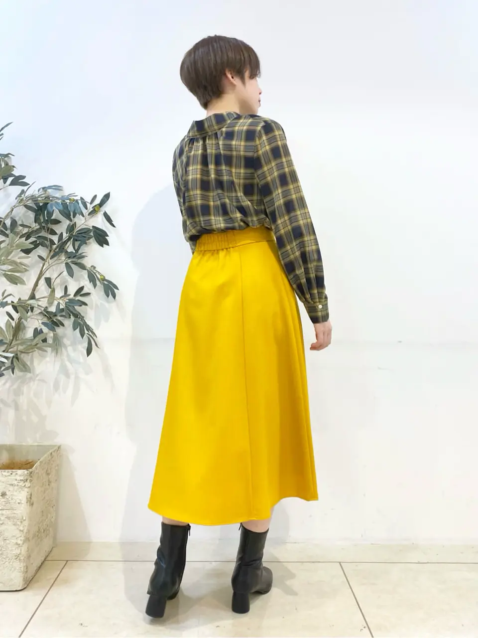 組曲 松田 コーディネート画像