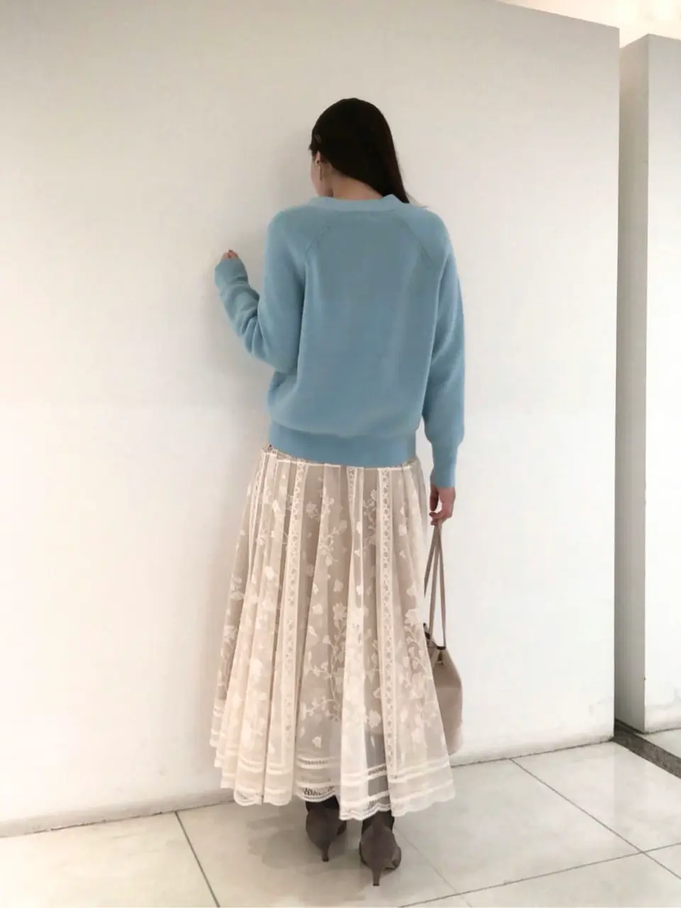 組曲 岩田 コーディネート画像