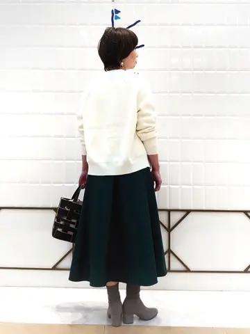 組曲 井上 コーディネート画像