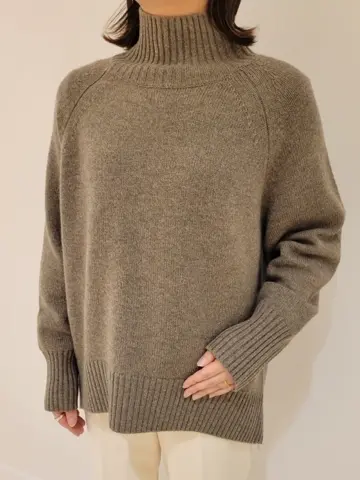 組曲 井上 コーディネート画像