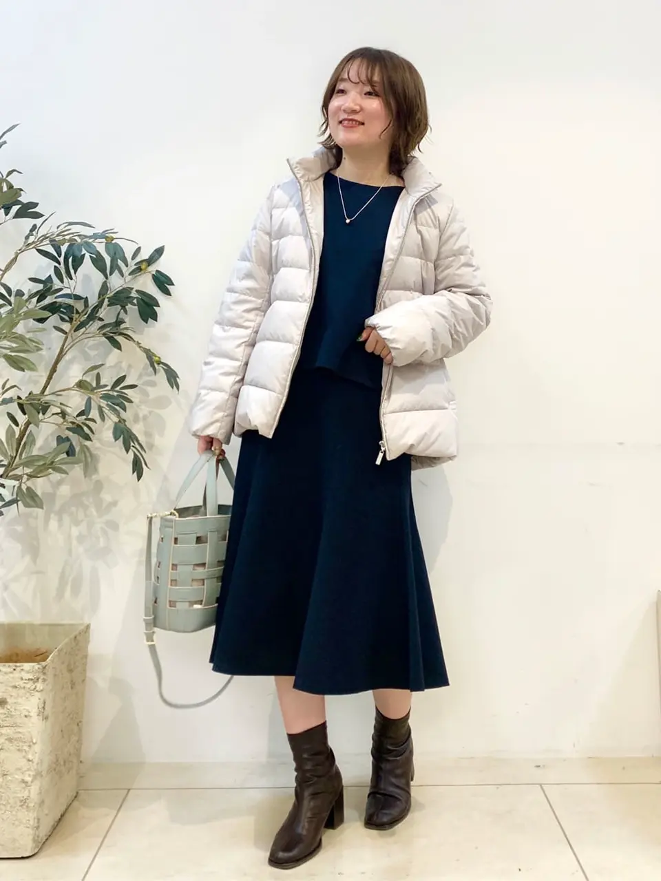 組曲 石井 コーディネート画像