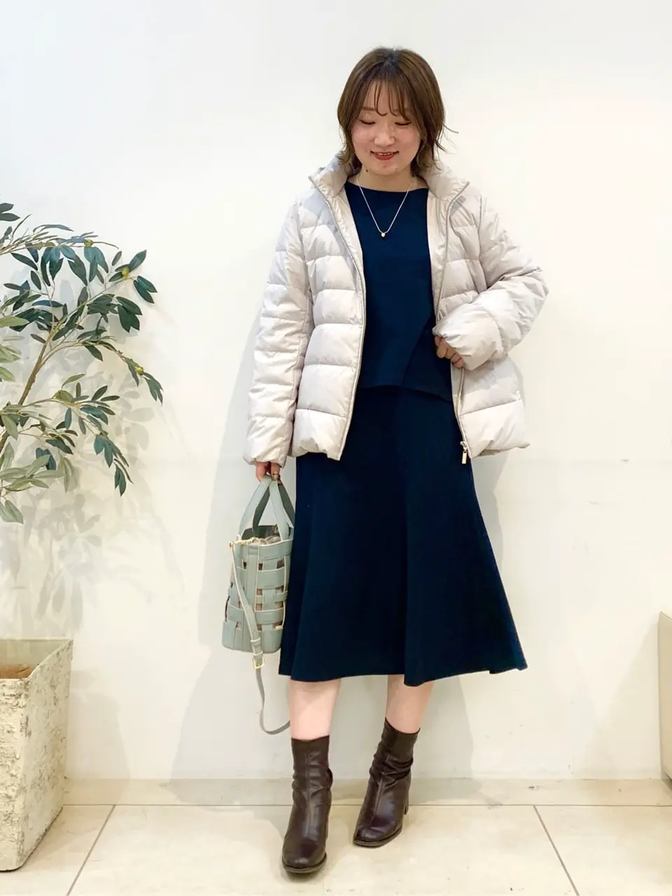 組曲 石井 コーディネート画像