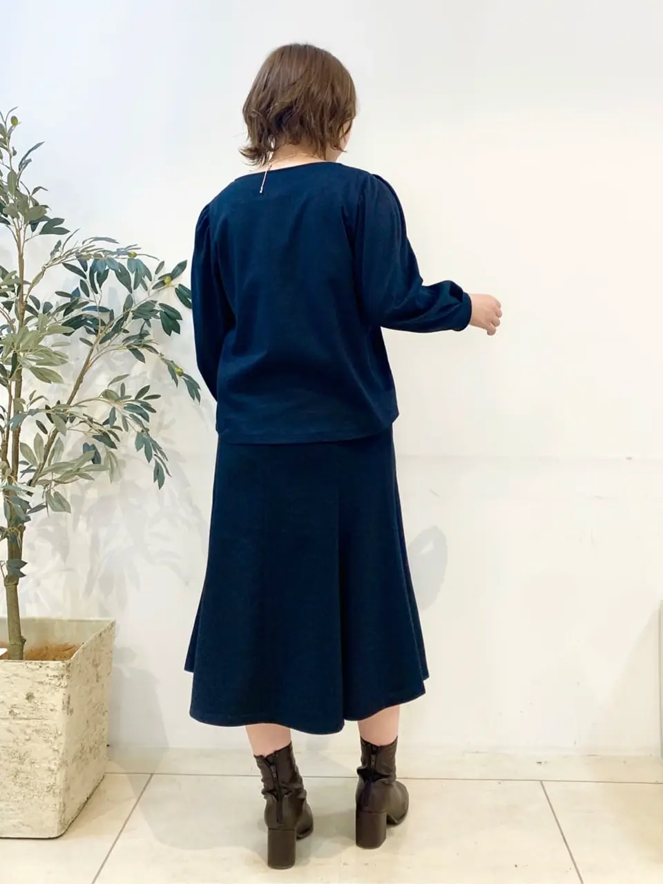 組曲 石井 コーディネート画像