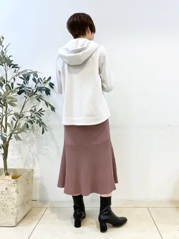 組曲 松田 コーディネート画像