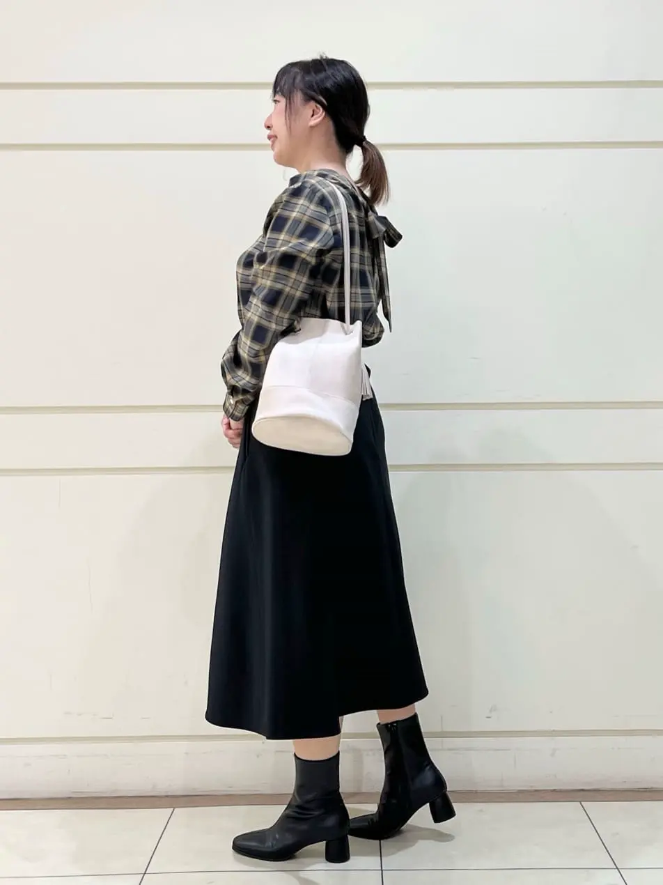 組曲 SAKAI コーディネート画像