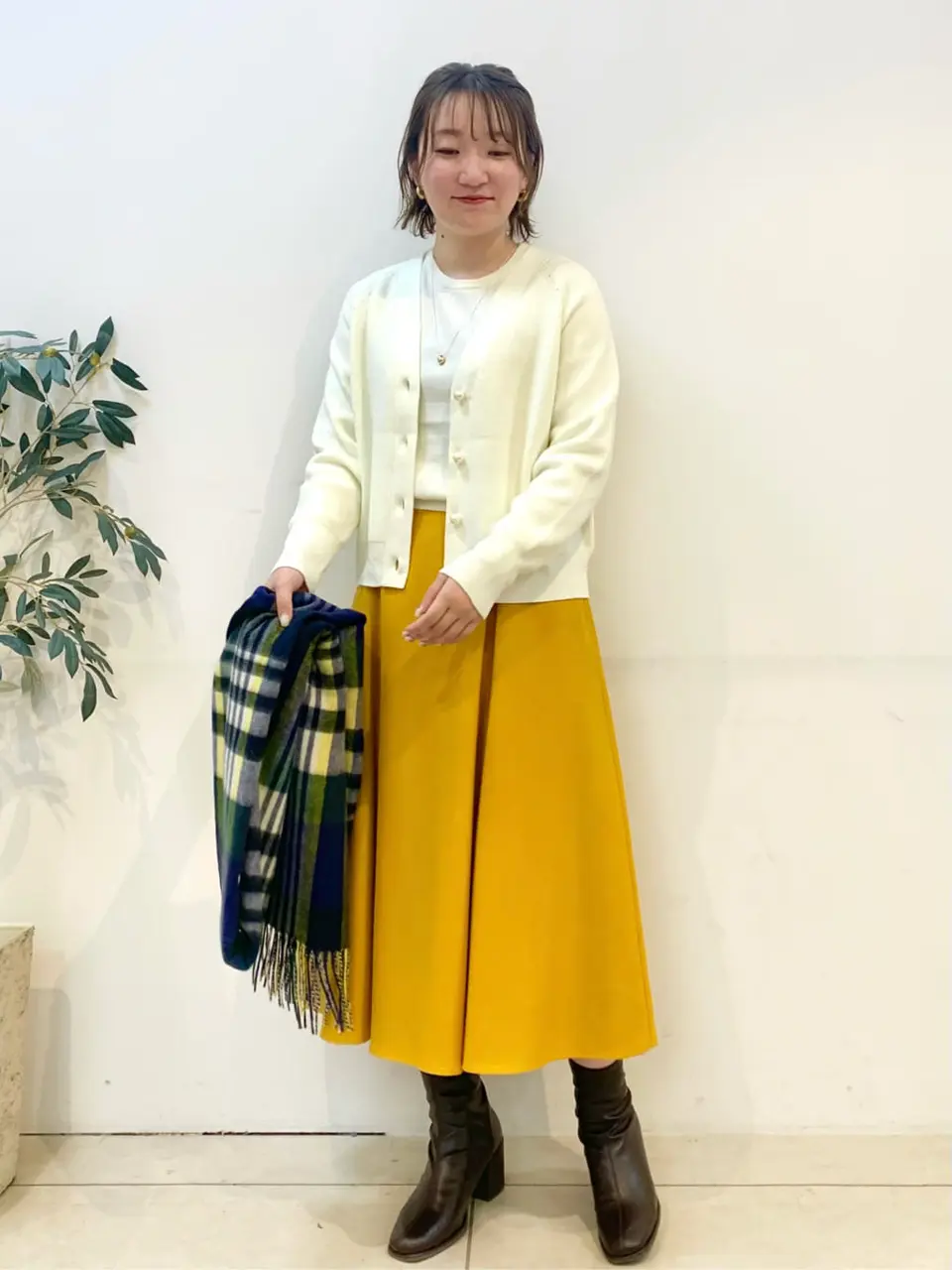 組曲 石井 コーディネート画像