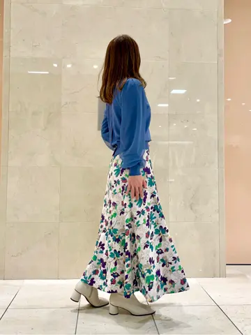 組曲 井上 コーディネート画像