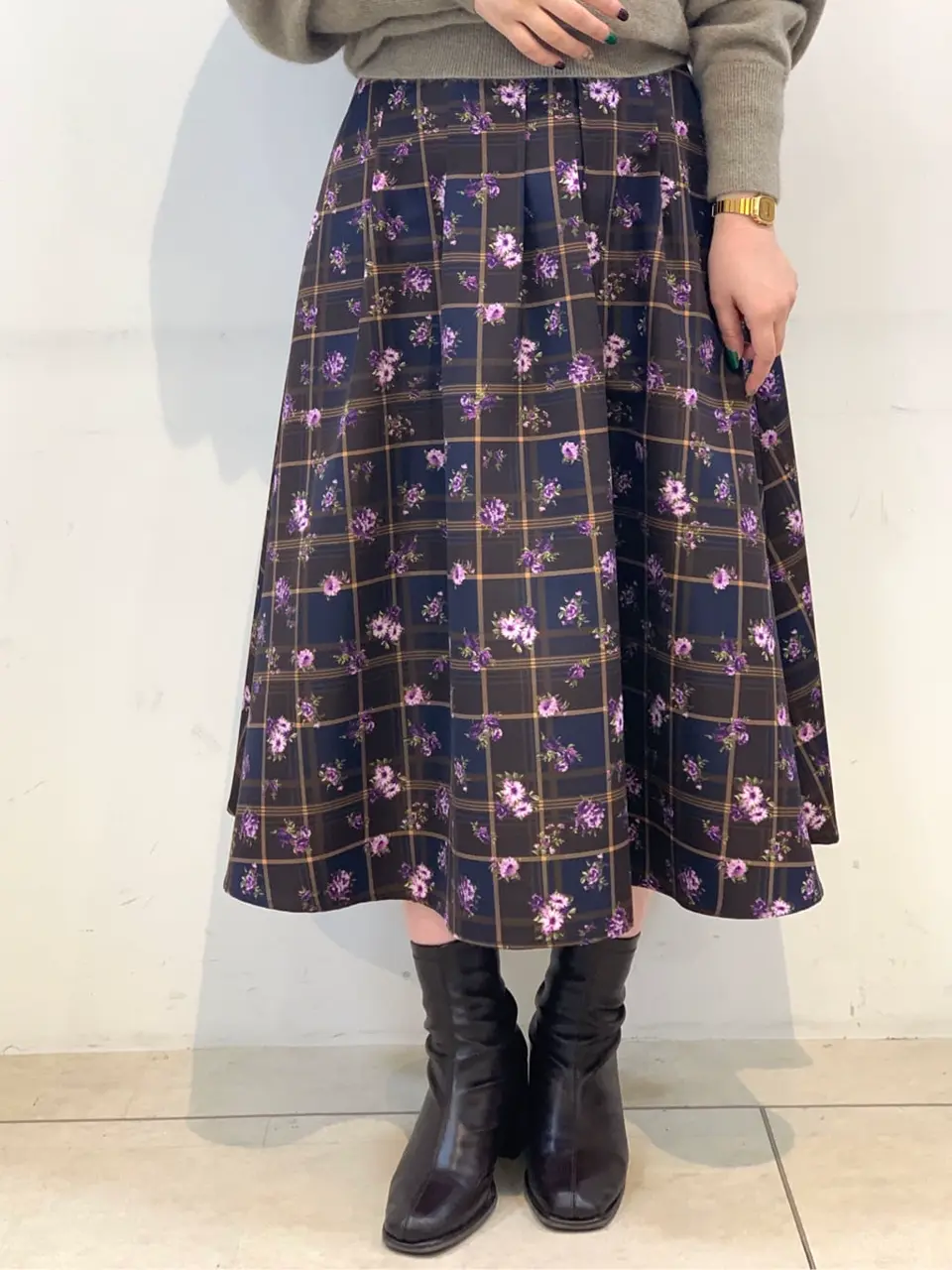 組曲 石井 コーディネート画像