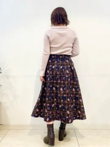 組曲 石井 コーディネート画像