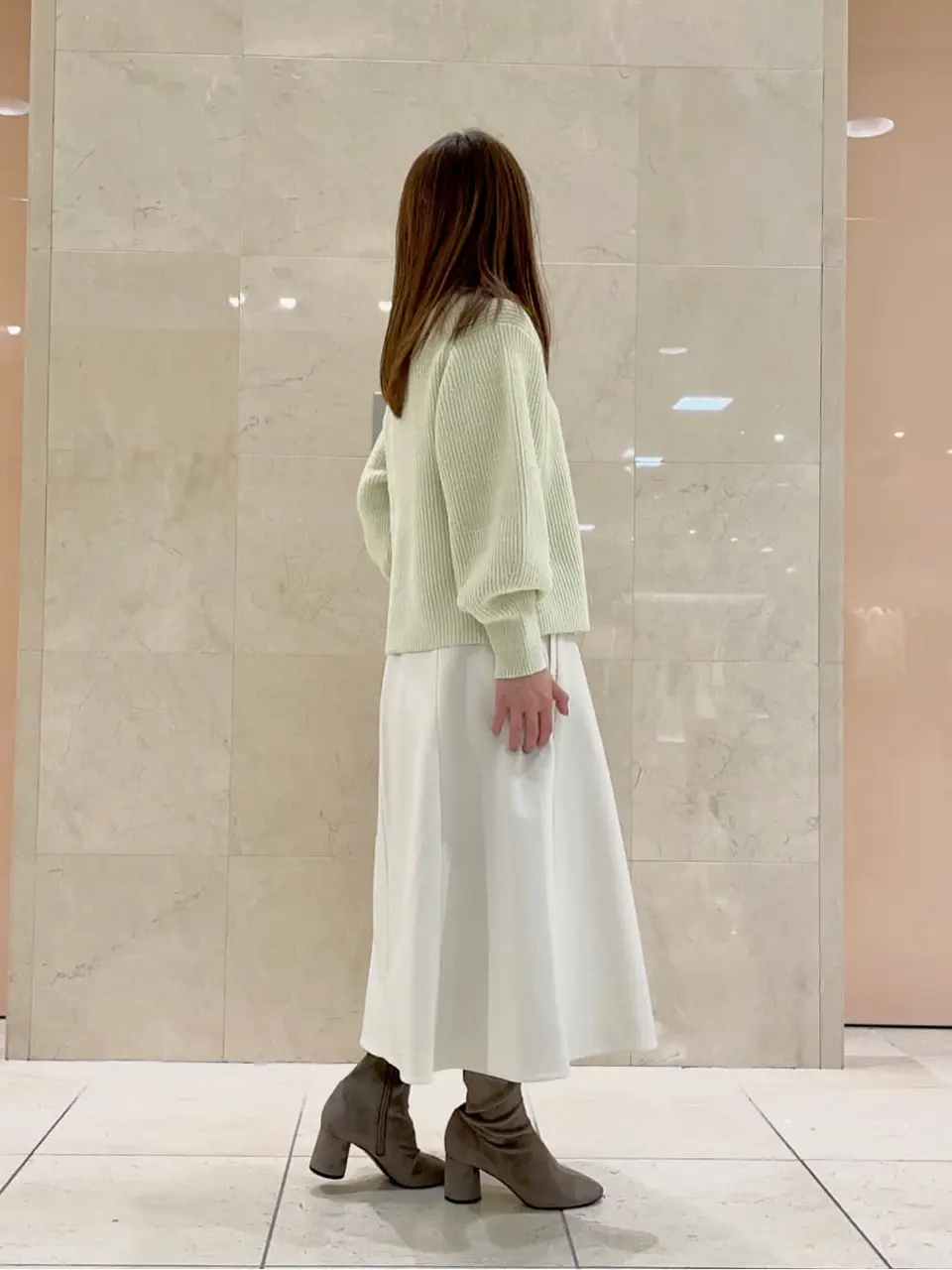 組曲 井上 コーディネート画像