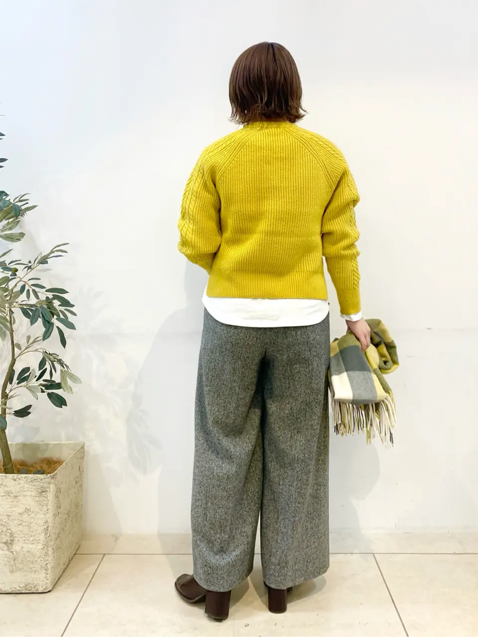 組曲 石井 コーディネート画像