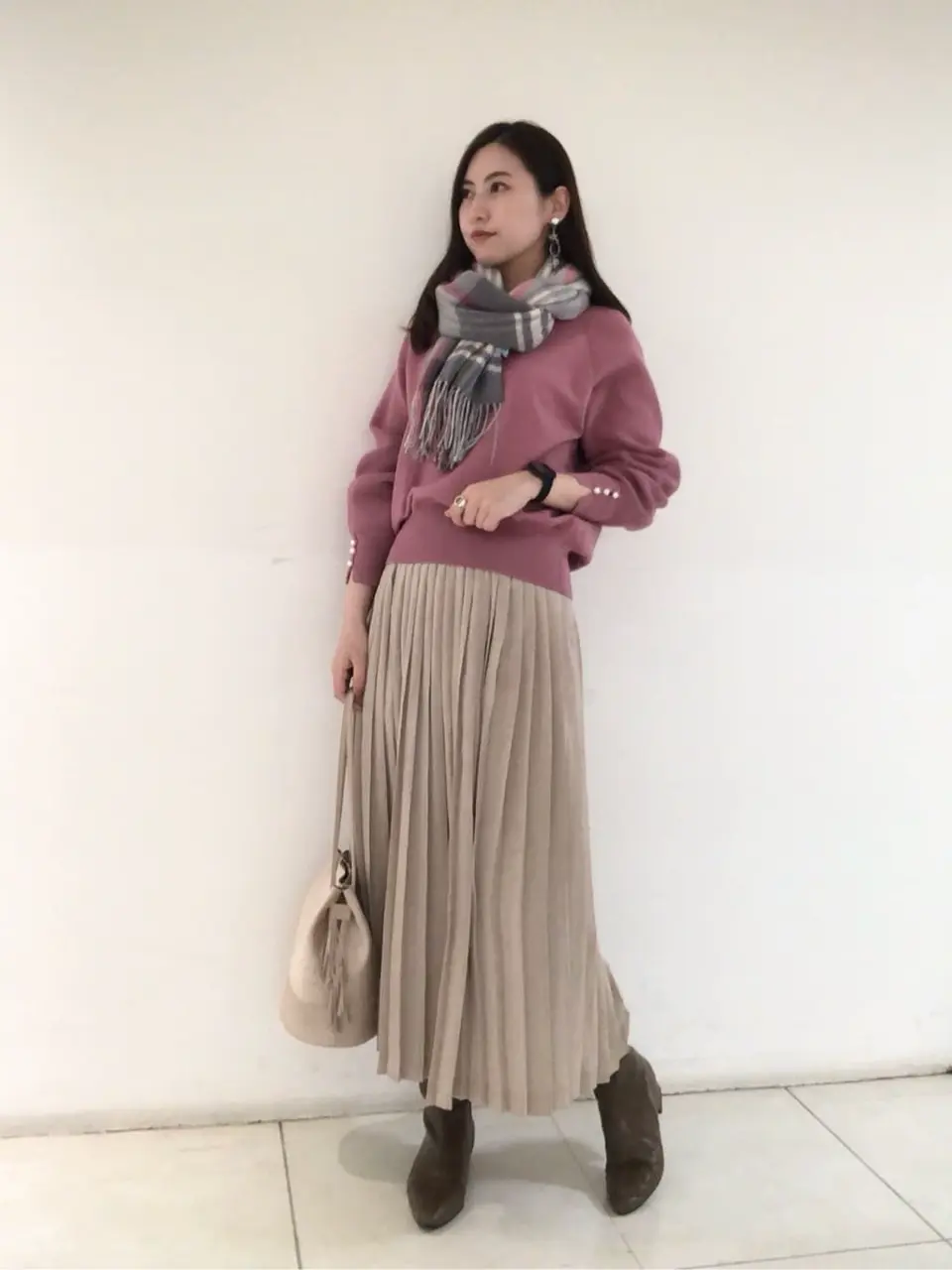 組曲 岩田 コーディネート画像