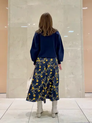 組曲 井上 コーディネート画像