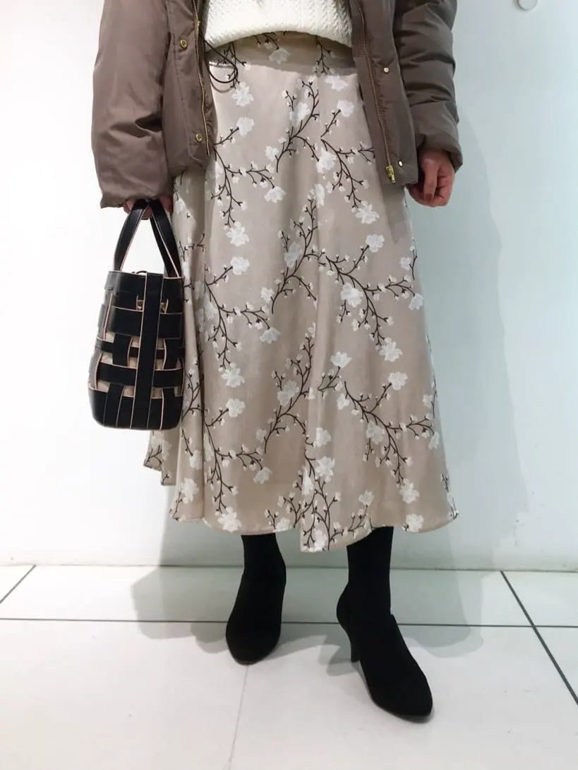 組曲 スタッフ コーディネート画像