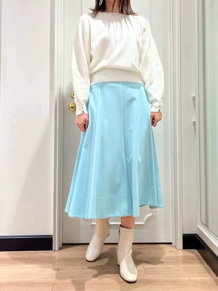 組曲 スタッフ コーディネート画像