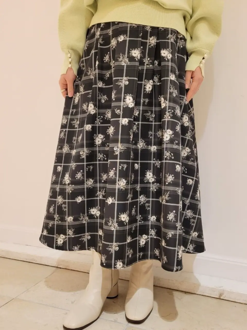 組曲 井上 コーディネート画像