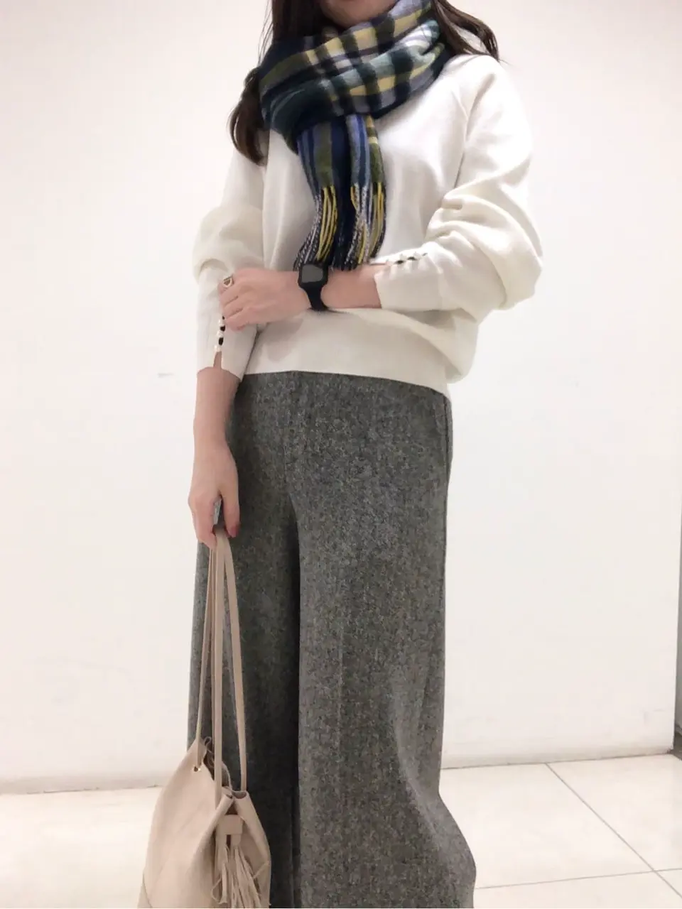 組曲 岩田 コーディネート画像