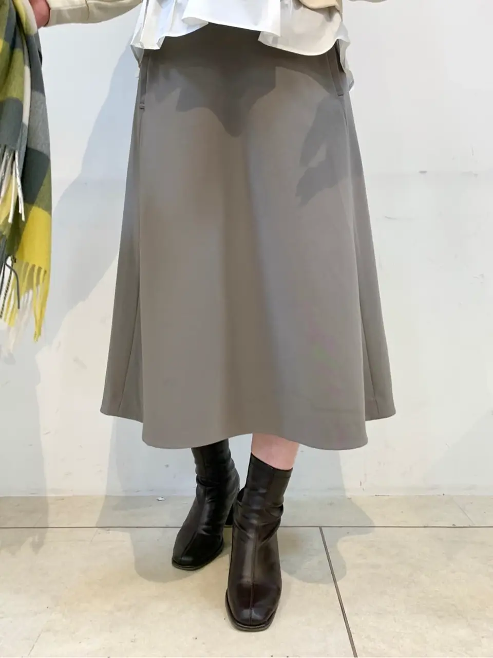 組曲 石井 コーディネート画像