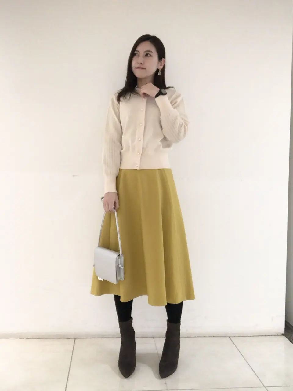 組曲 岩田 コーディネート画像