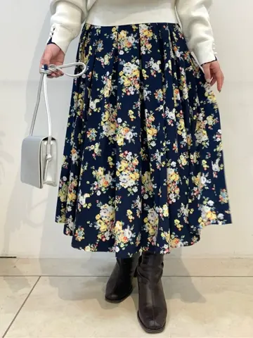 組曲 石井 コーディネート画像