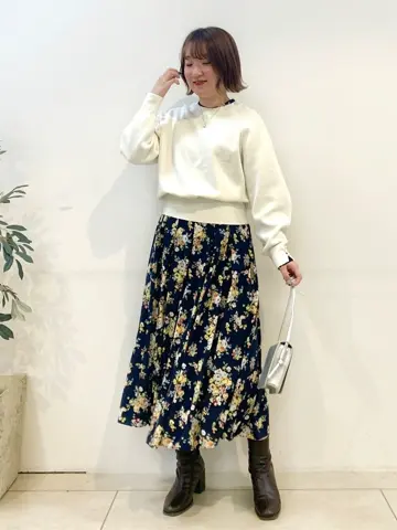 組曲 石井 コーディネート画像