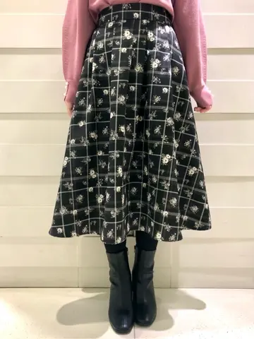 組曲 スタッフ コーディネート画像