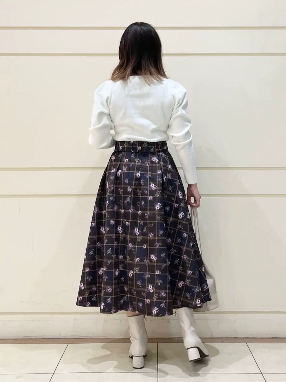 組曲 SAKAI コーディネート画像