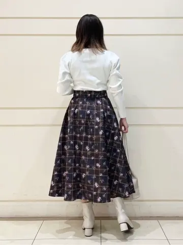 組曲 SAKAI コーディネート画像