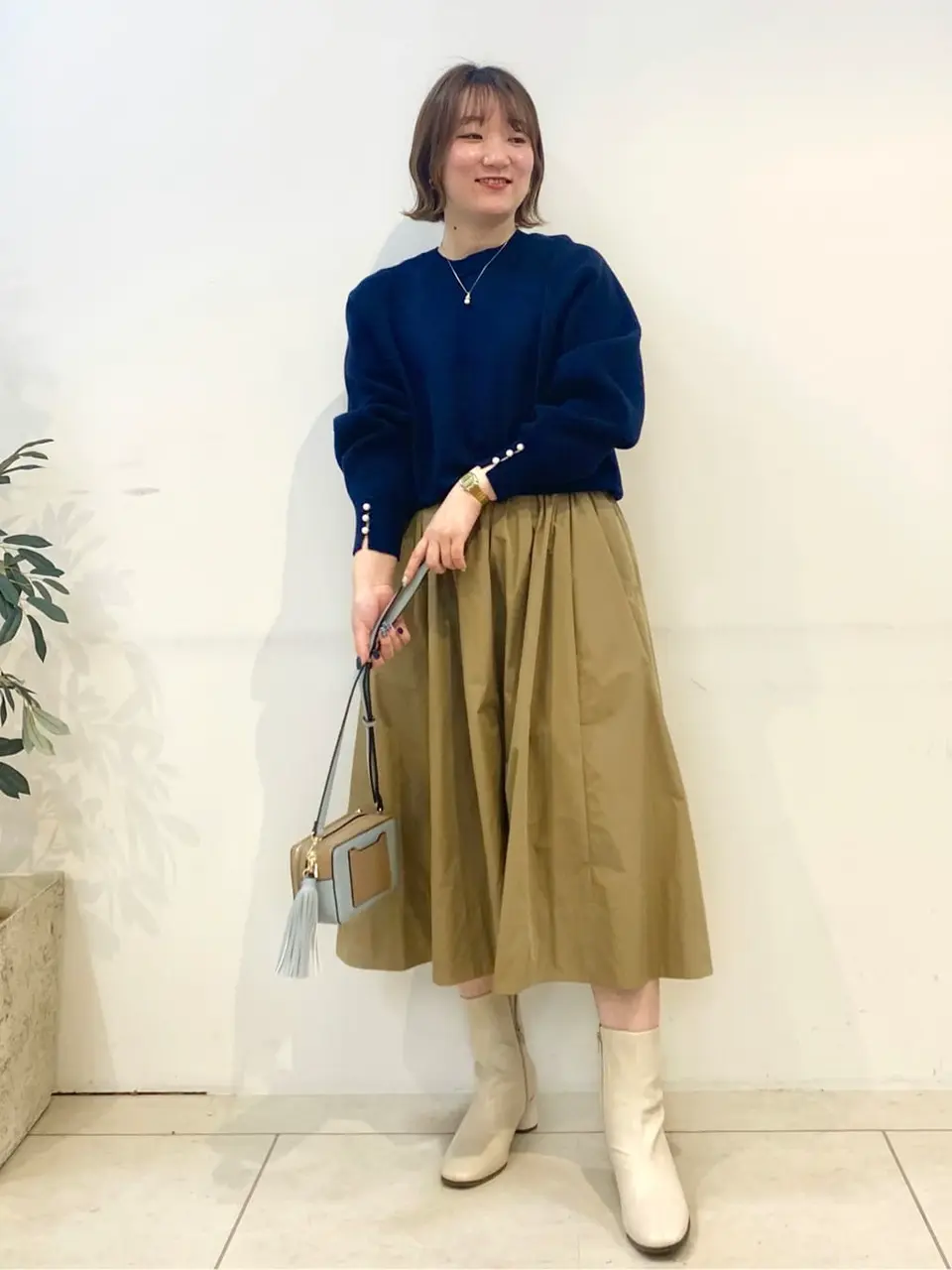 組曲 石井 コーディネート画像