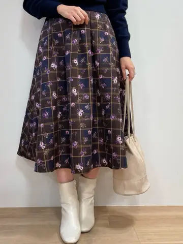 組曲 宮本 コーディネート画像