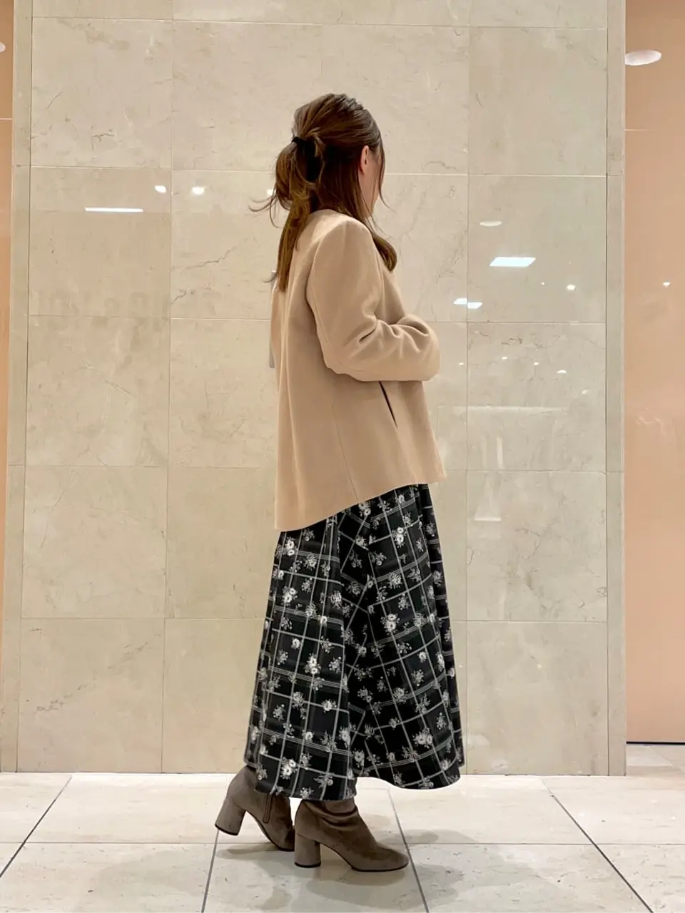 組曲 井上 コーディネート画像