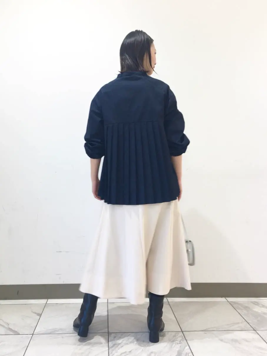 組曲 スタッフ コーディネート画像