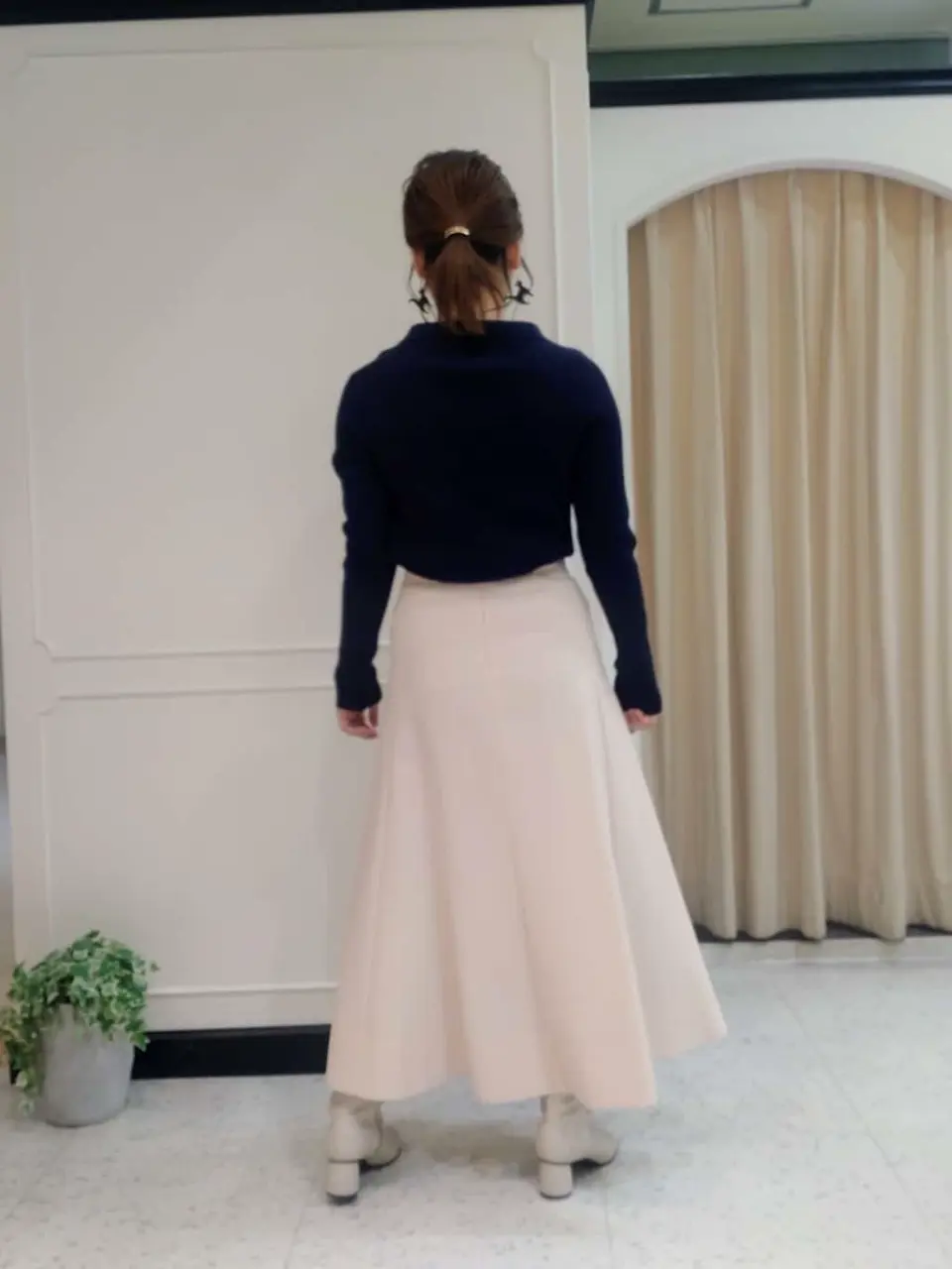 組曲 小林 コーディネート画像