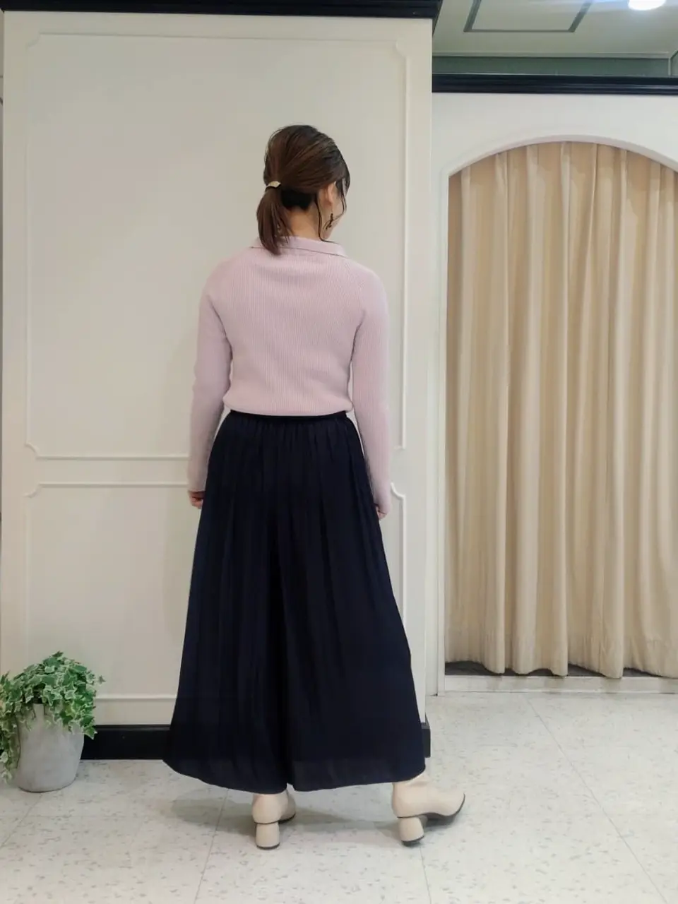 組曲 小林 コーディネート画像