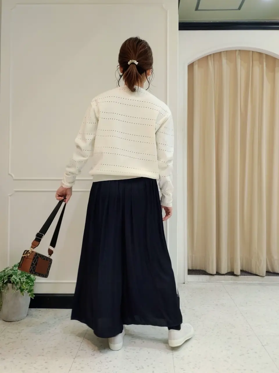 組曲 小林 コーディネート画像