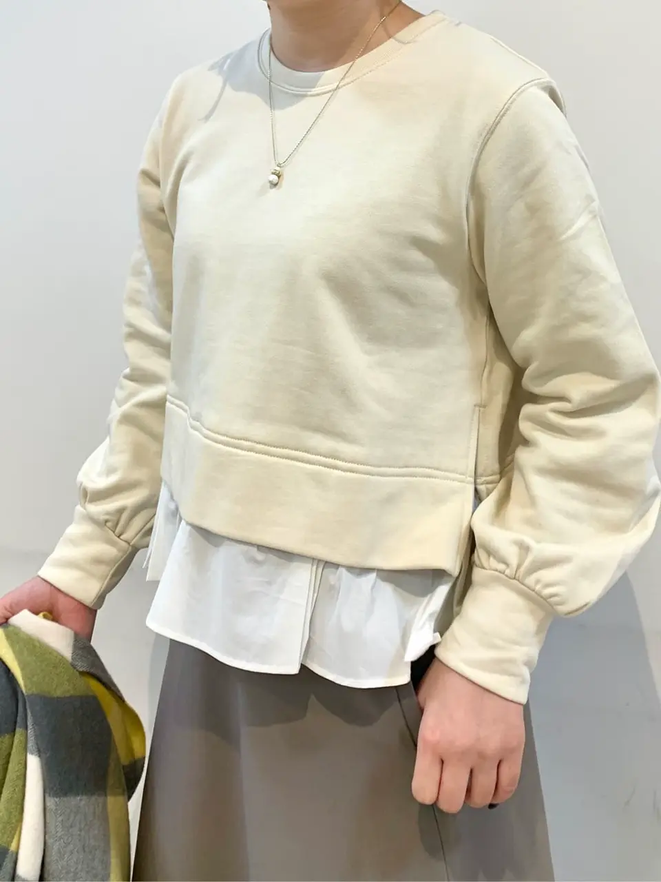 組曲 石井 コーディネート画像