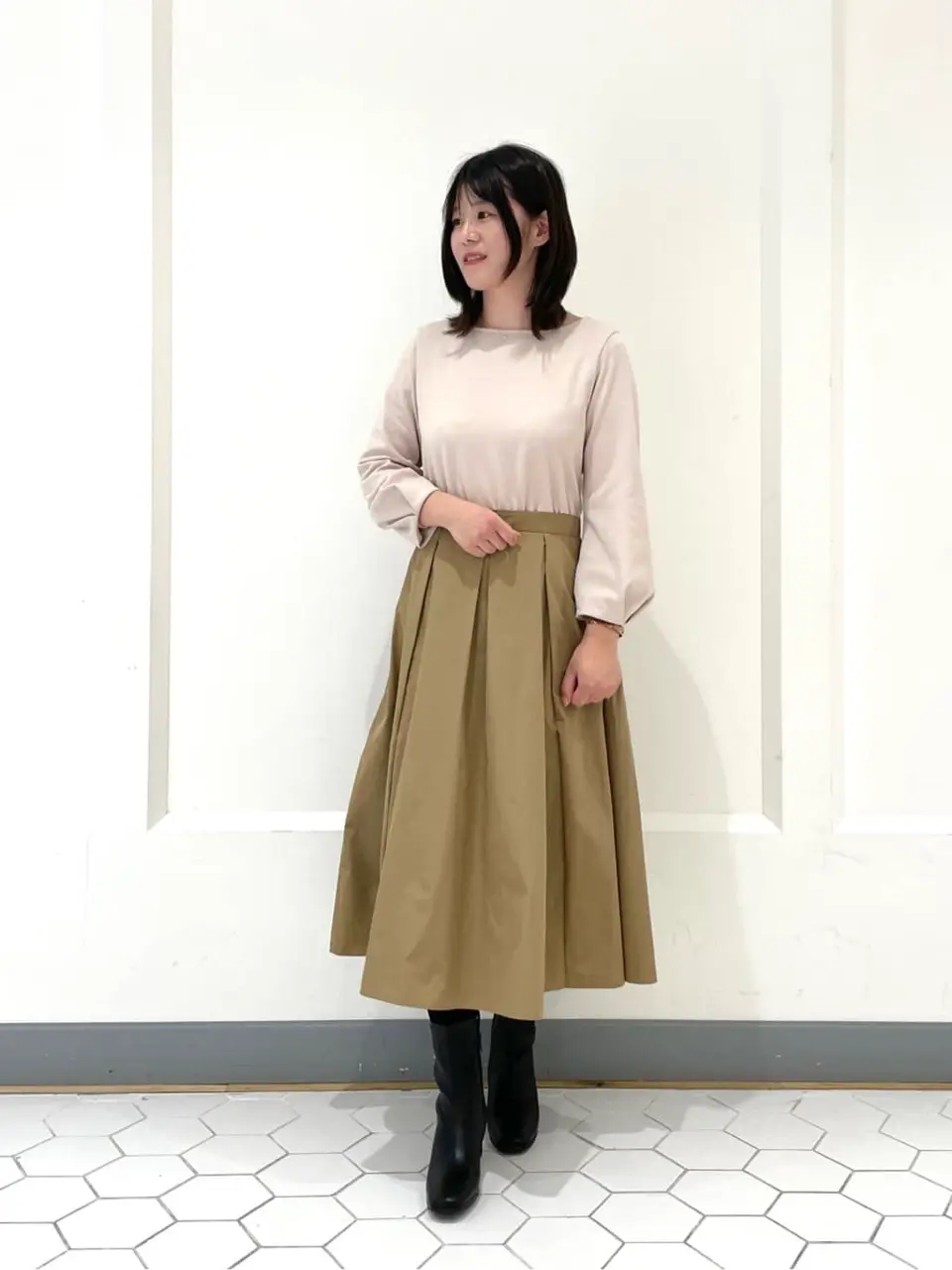 組曲 スタッフ コーディネート画像