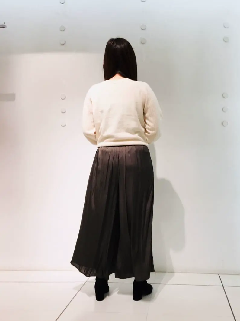 組曲 スタッフ コーディネート画像