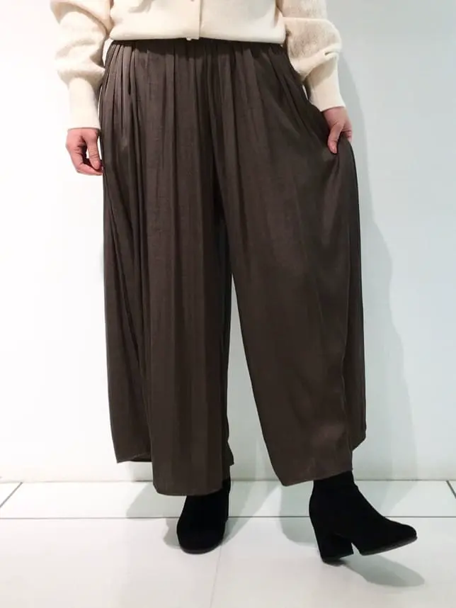 組曲 スタッフ コーディネート画像