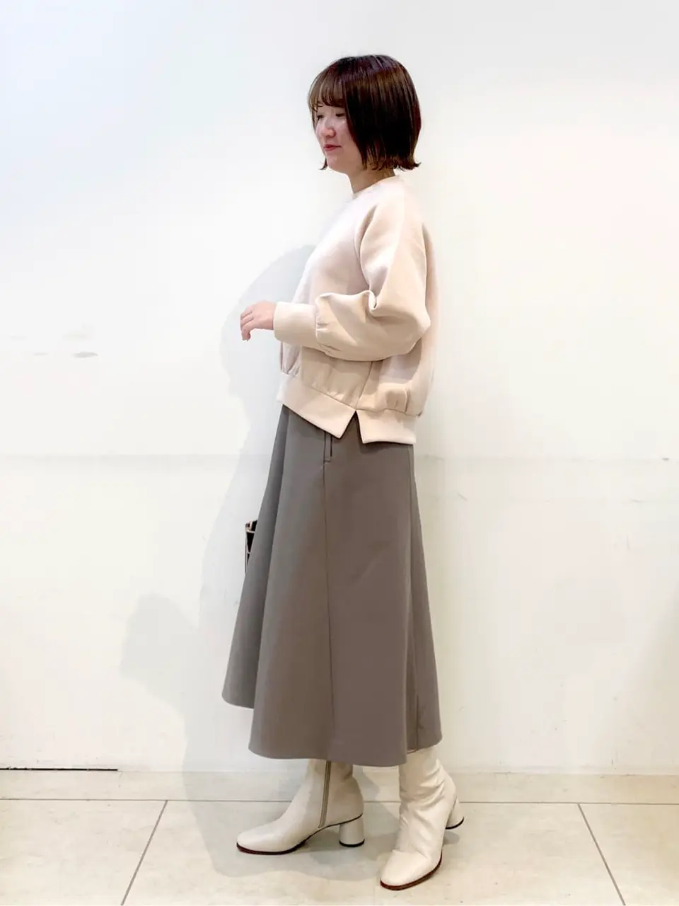 組曲 石井 コーディネート画像