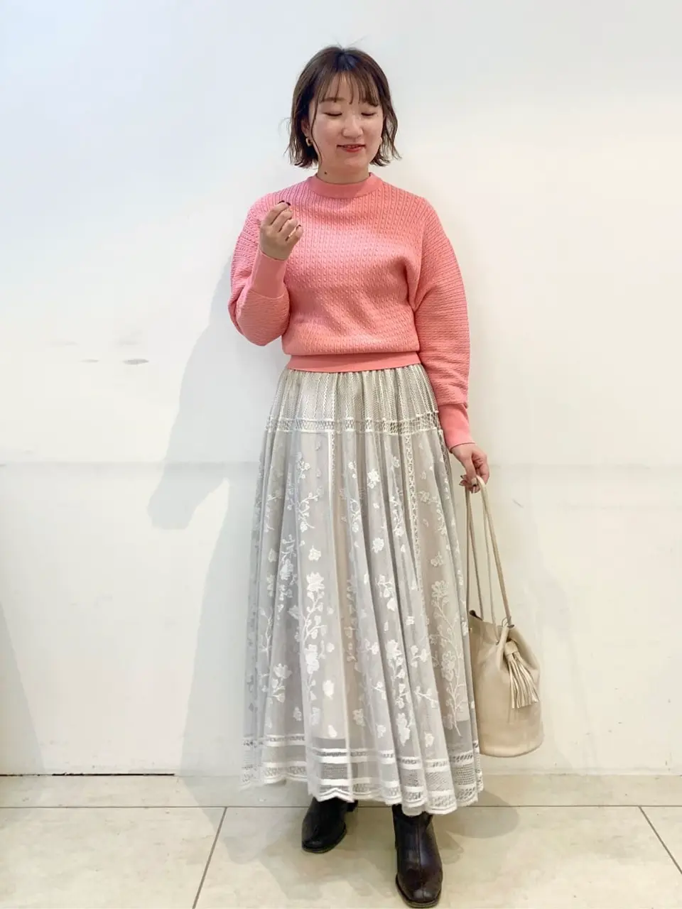 組曲 石井 コーディネート画像