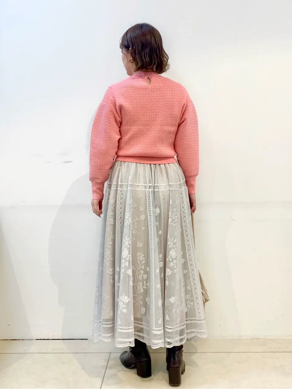 組曲 石井 コーディネート画像