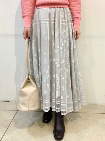 組曲 石井 コーディネート画像