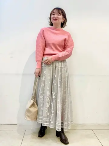 組曲 石井 コーディネート画像