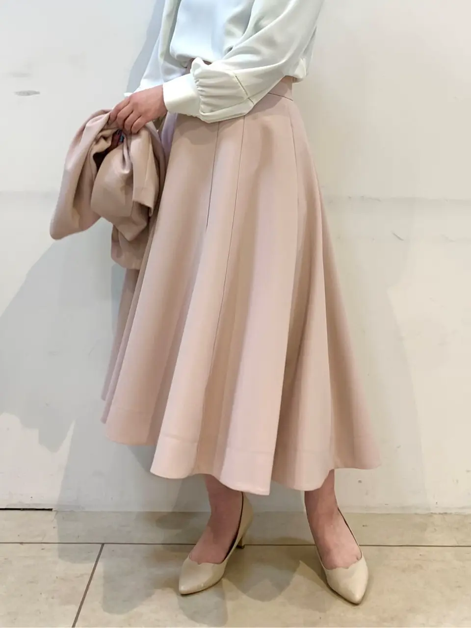 組曲 石井 コーディネート画像