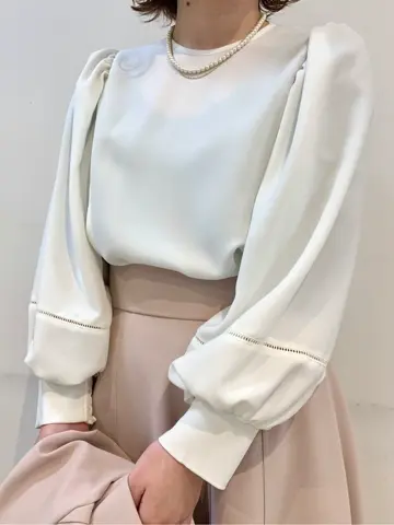 組曲 石井 コーディネート画像