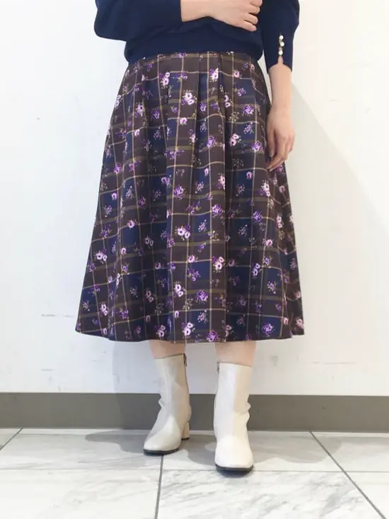 組曲 スタッフ コーディネート画像