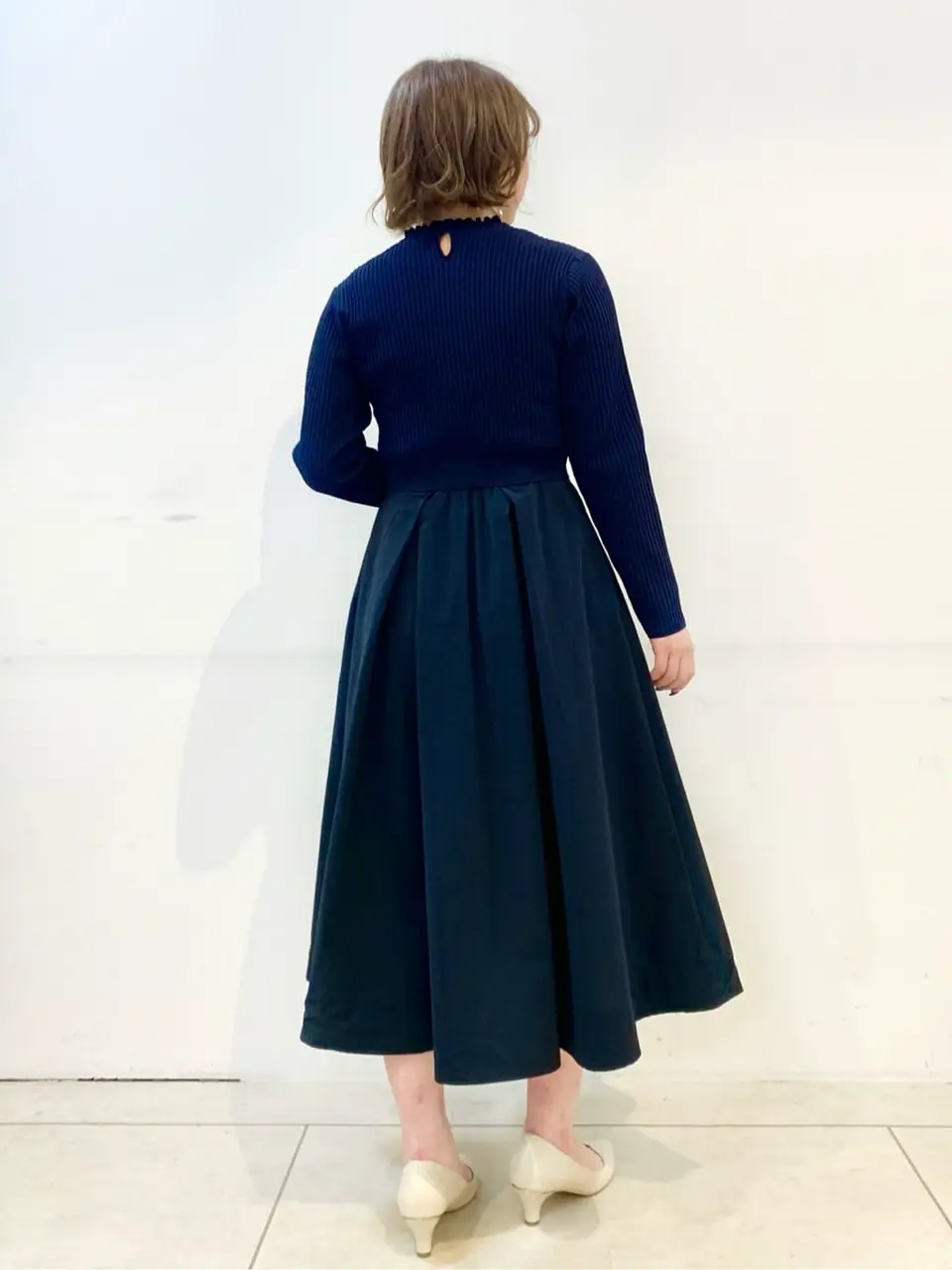 組曲 石井 コーディネート画像