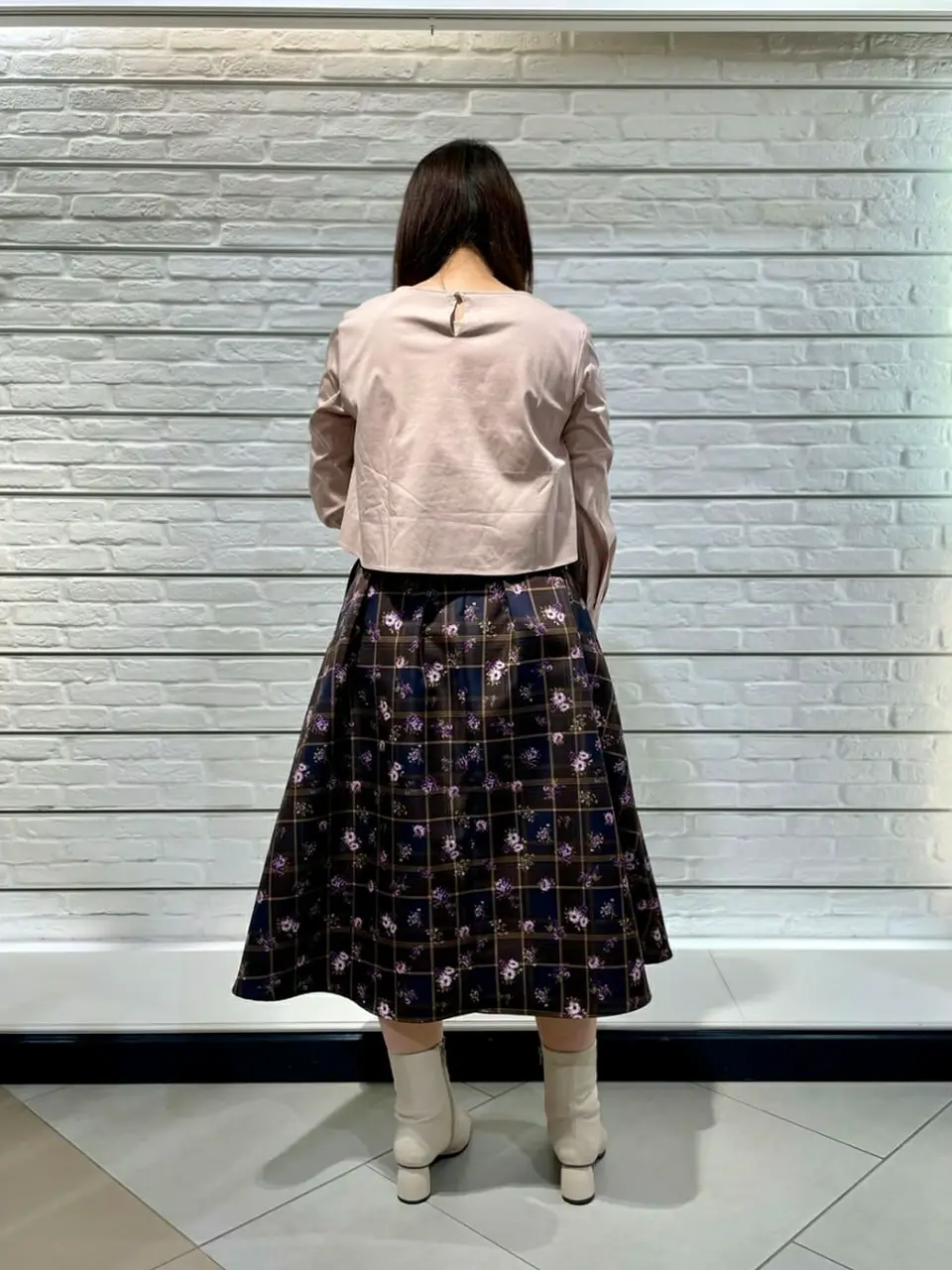 組曲 スタッフ コーディネート画像