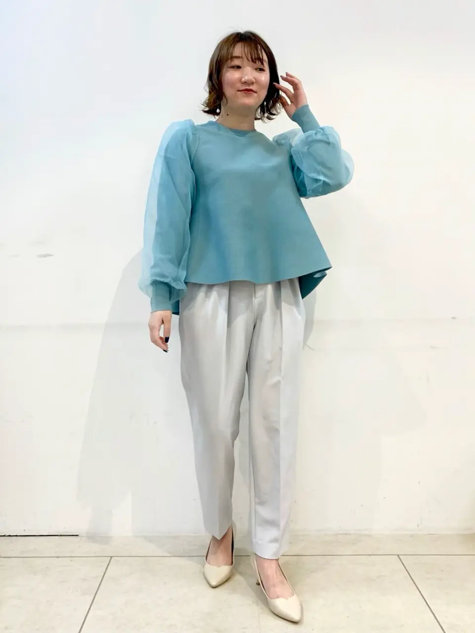 組曲 石井 コーディネート画像